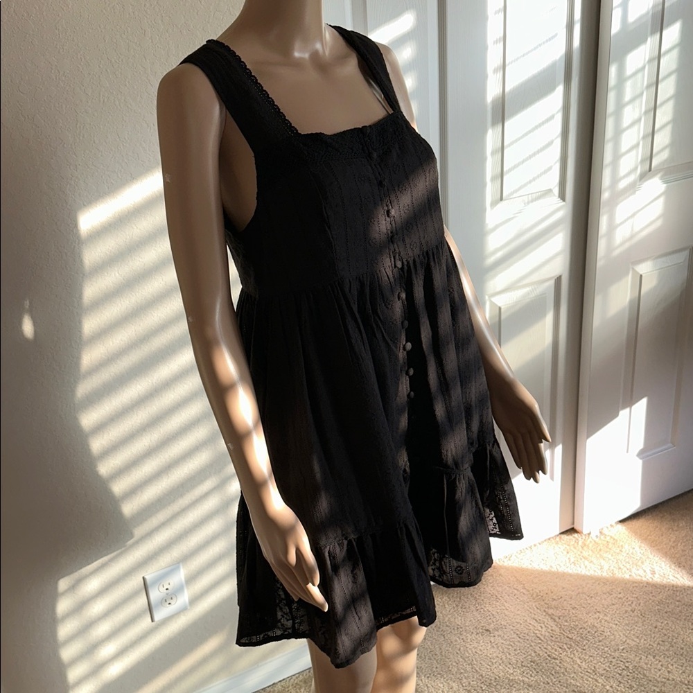 NWT 100% Cotton Le Lis Black Button-Front Mini Dress Size Small. - Picture 2 of 13